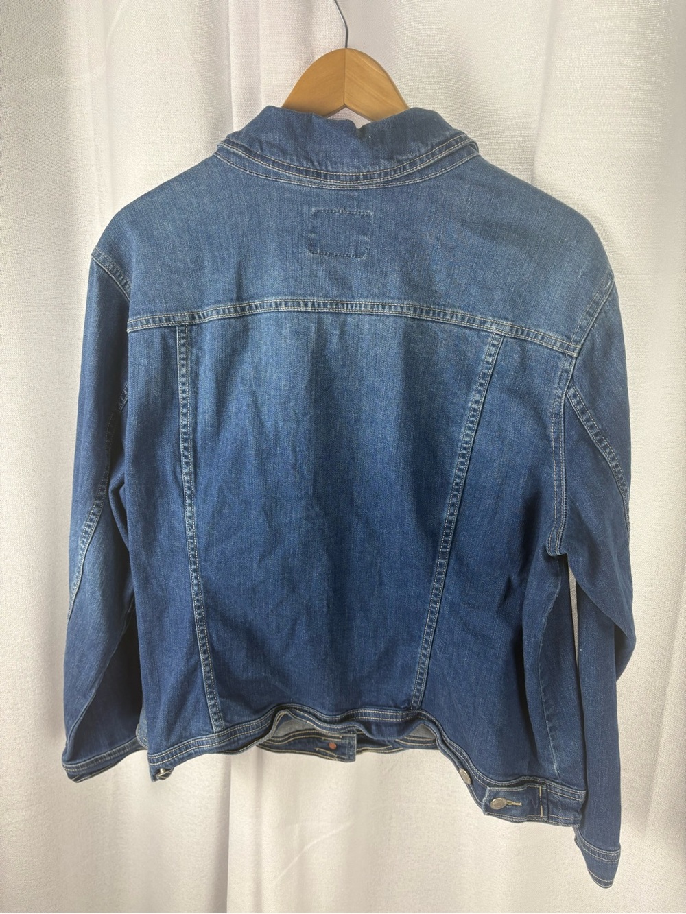 Old Navy Plus Denim Jean Jacket Plus Size 1X EUC - Picture 5 of 8